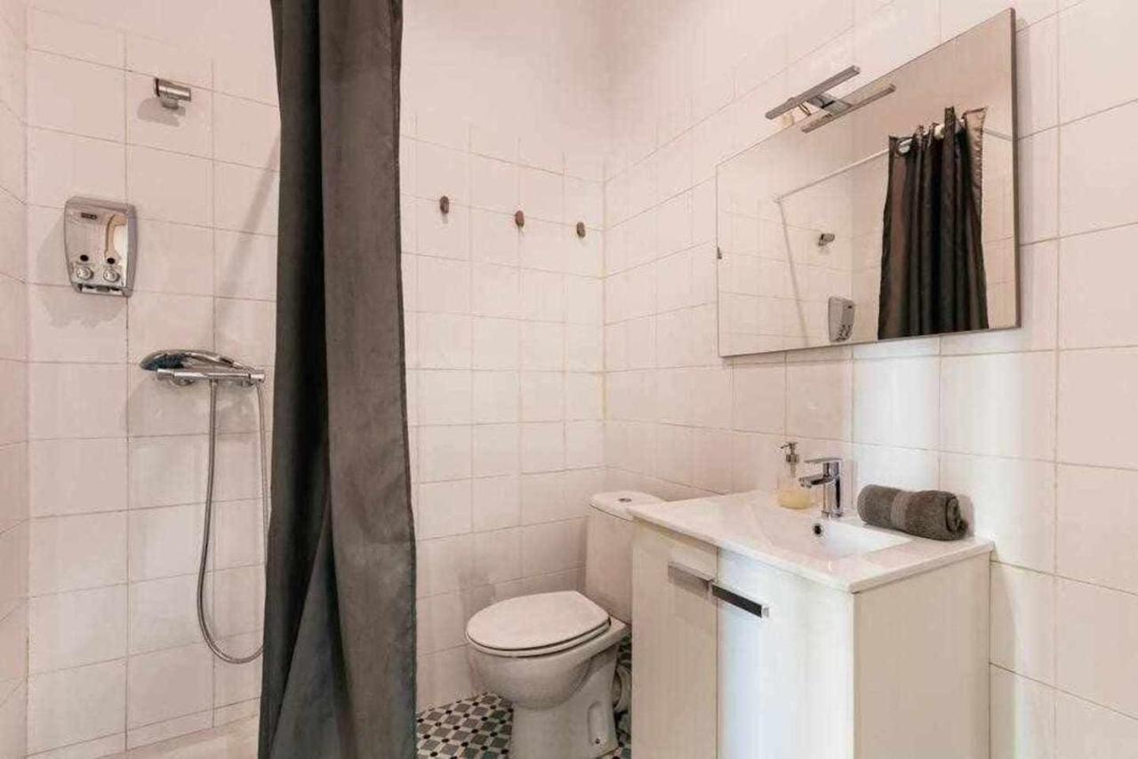 Cozy & Central Apartment バルセロナ エクステリア 写真