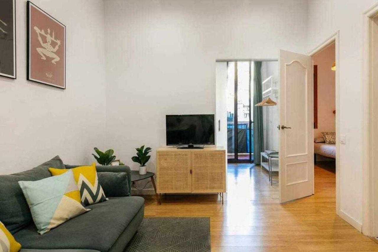 Cozy & Central Apartment バルセロナ エクステリア 写真