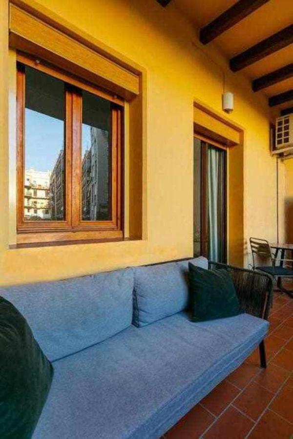 Cozy & Central Apartment バルセロナ エクステリア 写真